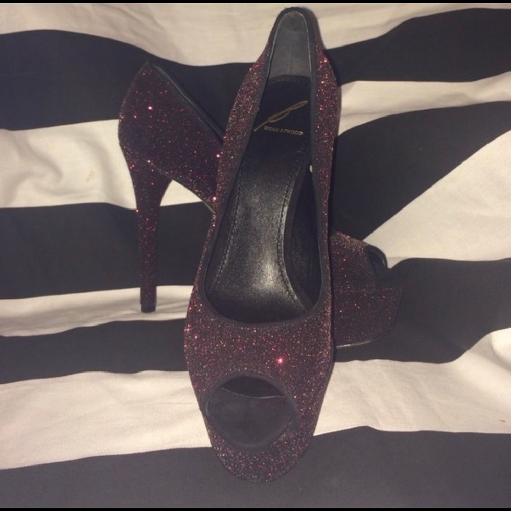 B Brian Atwood size 8